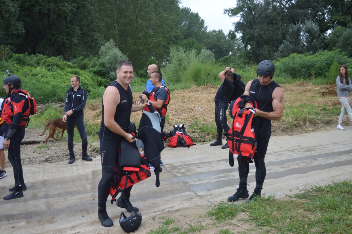 OBUKA PRIPADNIKA SEKTORA ZA VANREDNE SITUACIJE